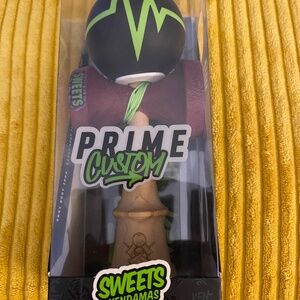 Sweets KENDAMA NEW (box may not be original.